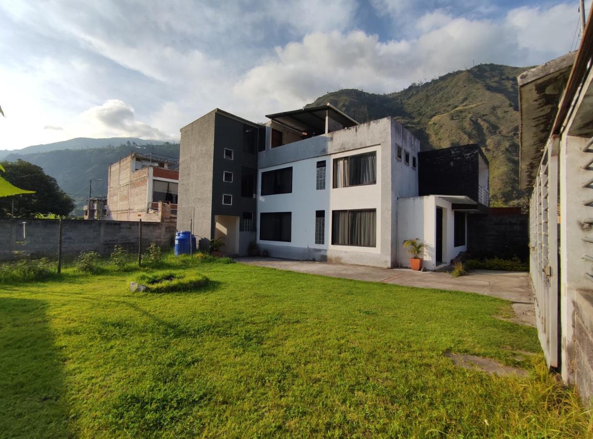 Elegante Apartamento Con Vistas Al Volcan Tungurahua バーニョス エクステリア 写真