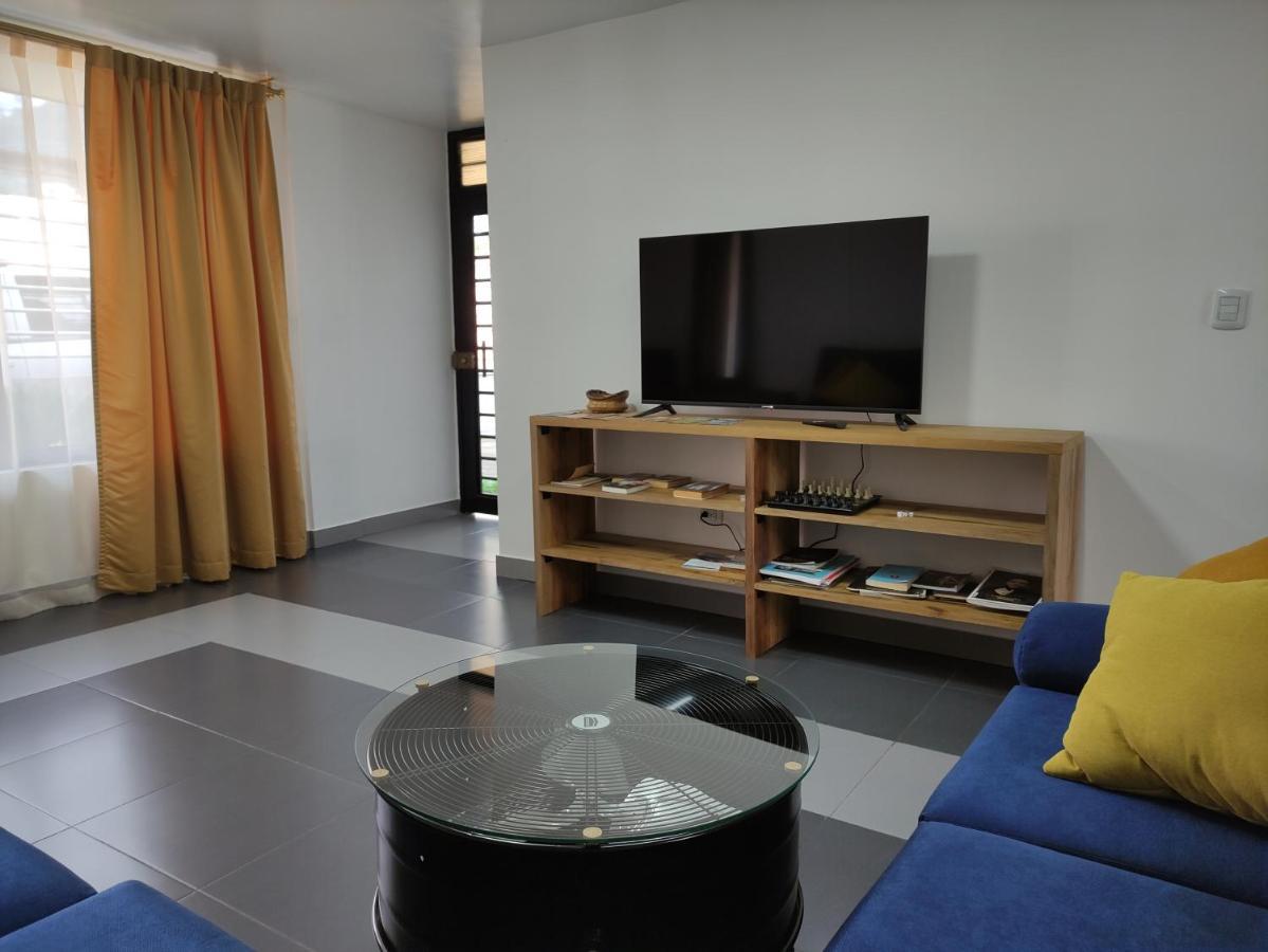 Elegante Apartamento Con Vistas Al Volcan Tungurahua バーニョス エクステリア 写真