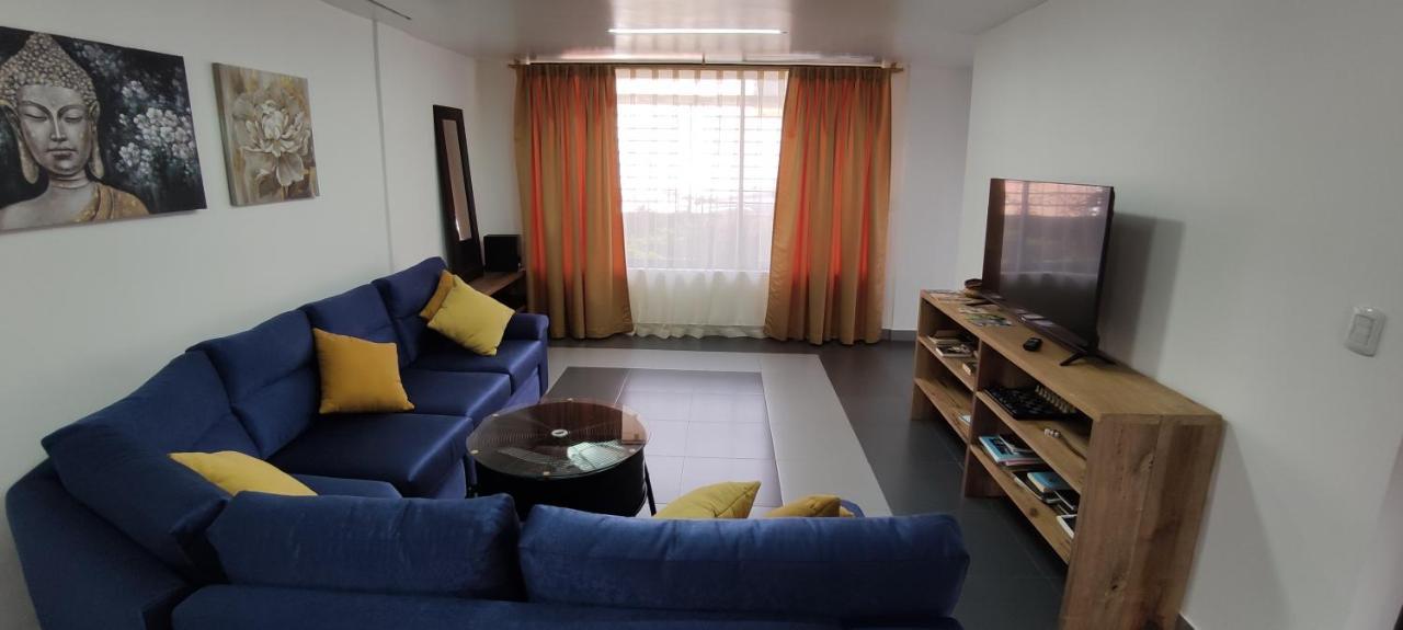 Elegante Apartamento Con Vistas Al Volcan Tungurahua バーニョス エクステリア 写真