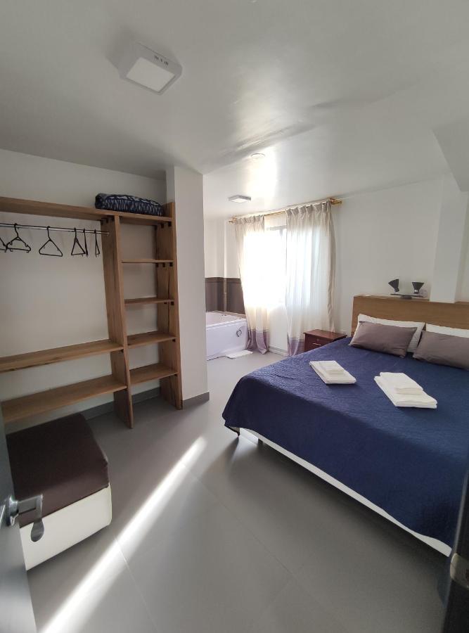 Elegante Apartamento Con Vistas Al Volcan Tungurahua バーニョス エクステリア 写真